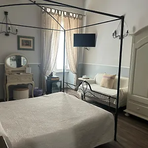https://ale-nikis-home.it-romehotels.com